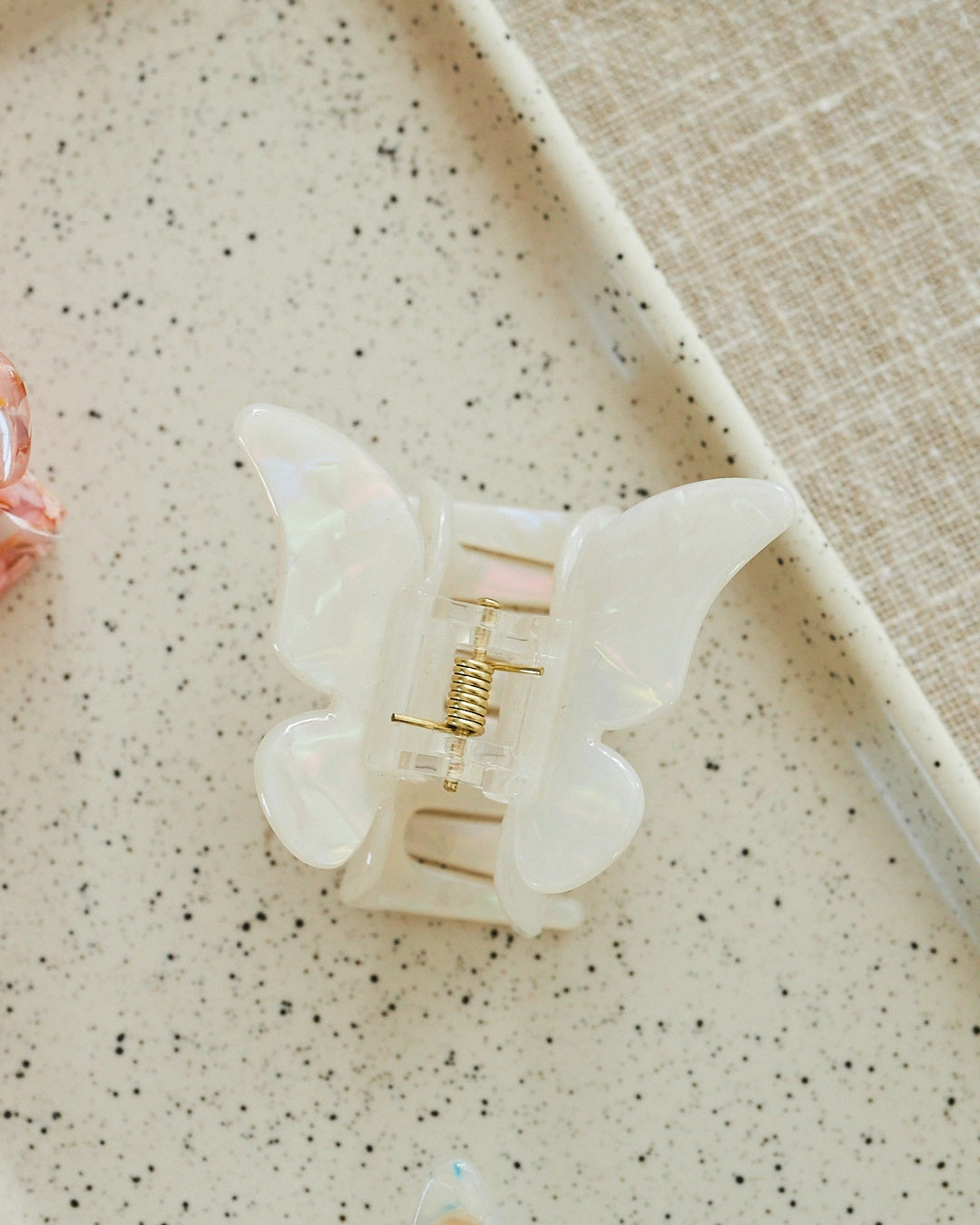 pince cheveux papillon blanc